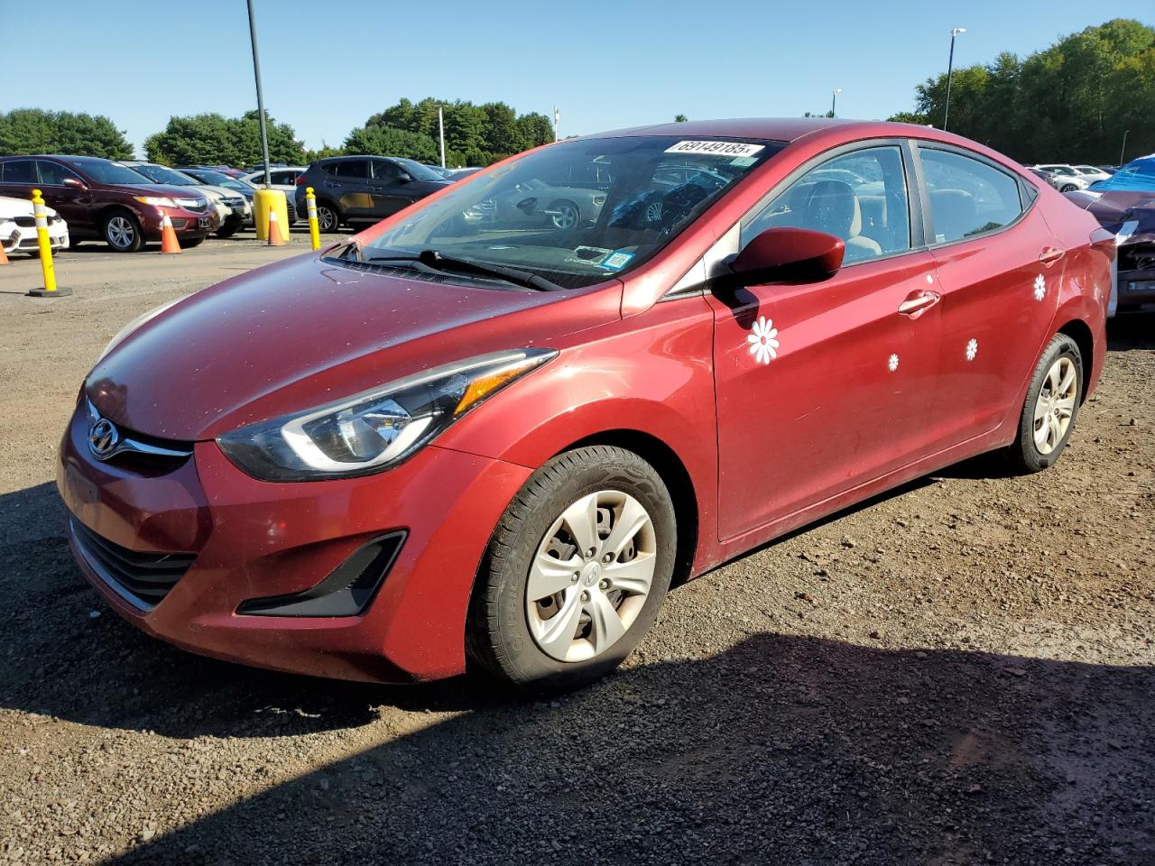 2016 Hyundai Elantra SE, VIN 5NPDH4AE5GH762667 — Minor dents and scratches
