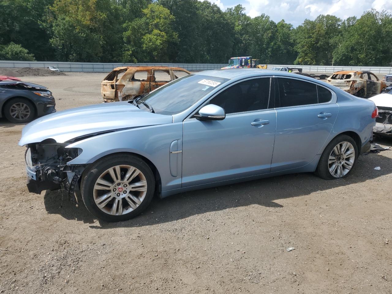 2010 Jaguar XF Luxury, VIN SAJWA0FA0AHR66019 — Prior damage history