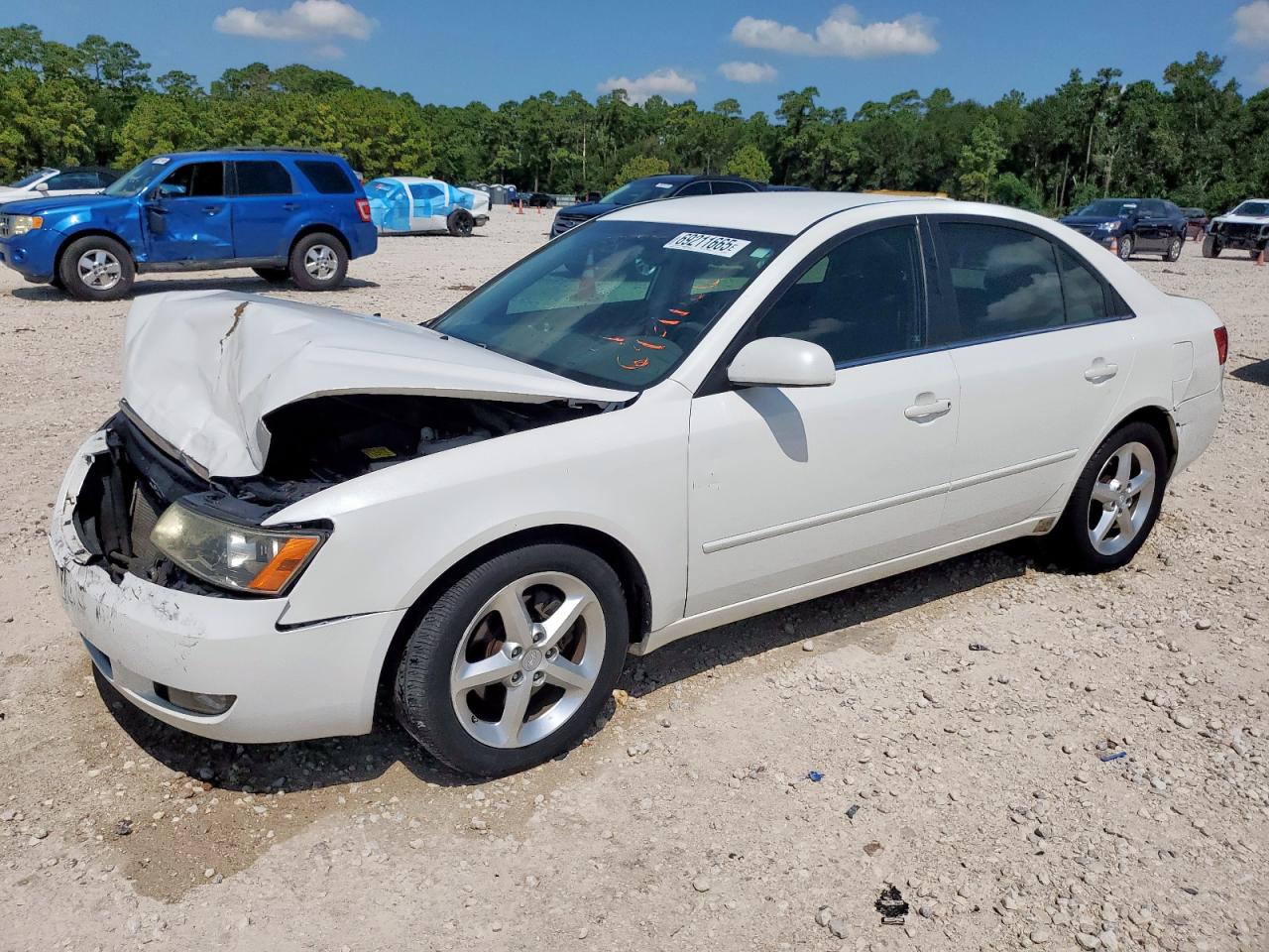 2007 Hyundai Sonata SE, VIN 5NPEU46F97H238973 — Front end