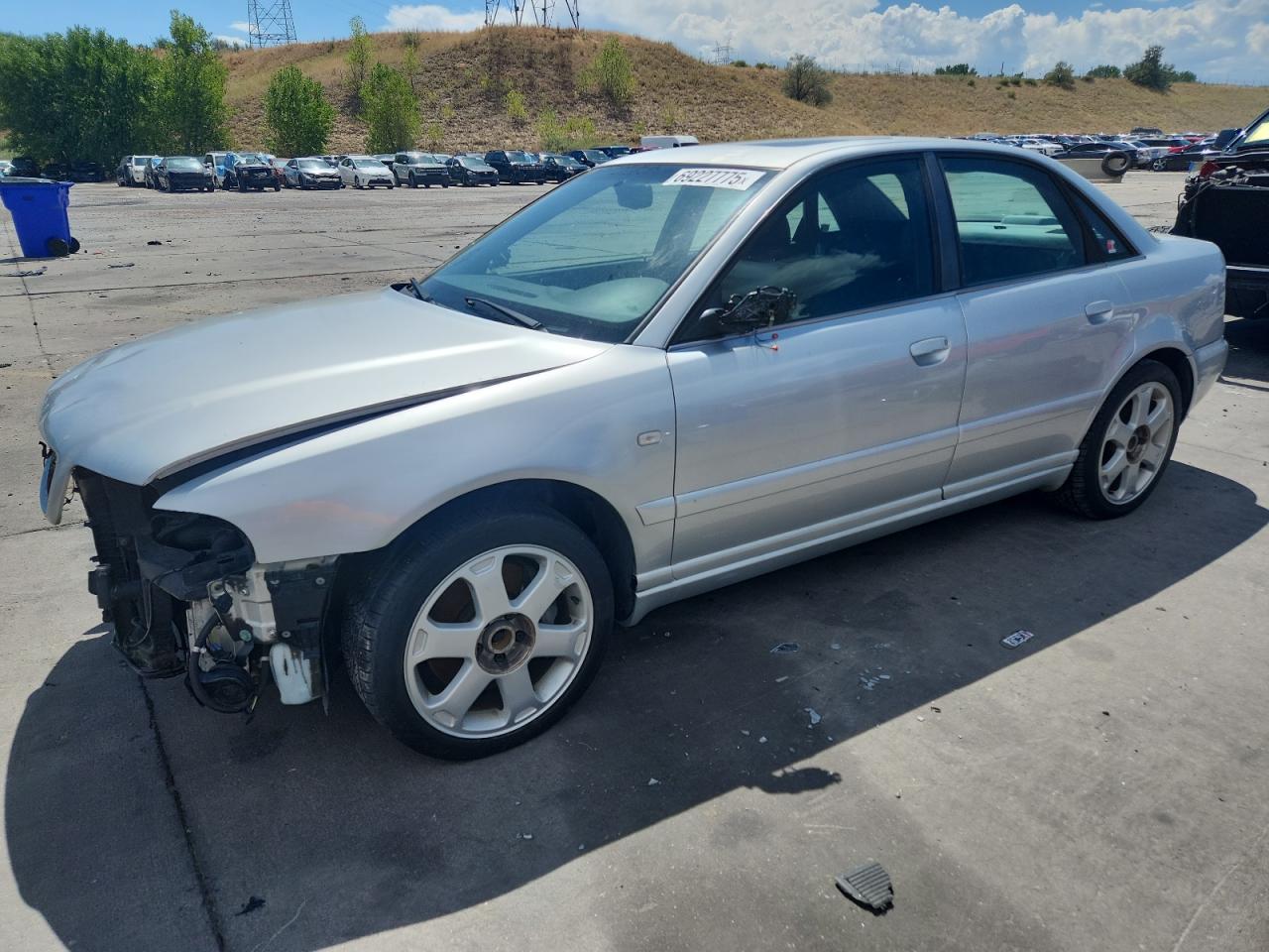 2000 Audi S4, VIN WAUDD68D7YA129260 — Front end
