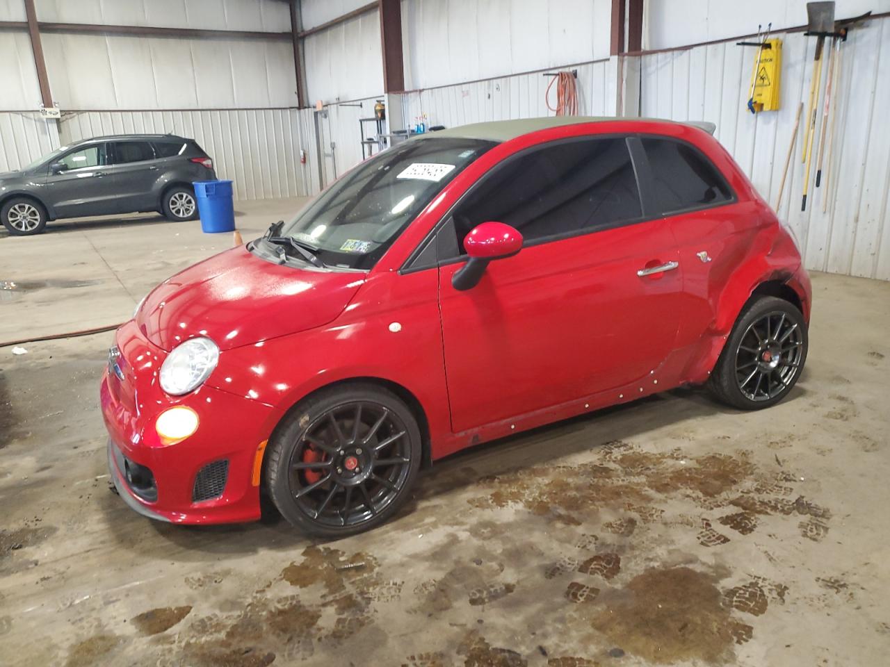 2015 FIAT 500 Abarth, VIN 3C3CFFJH8FT586224 — Rear end