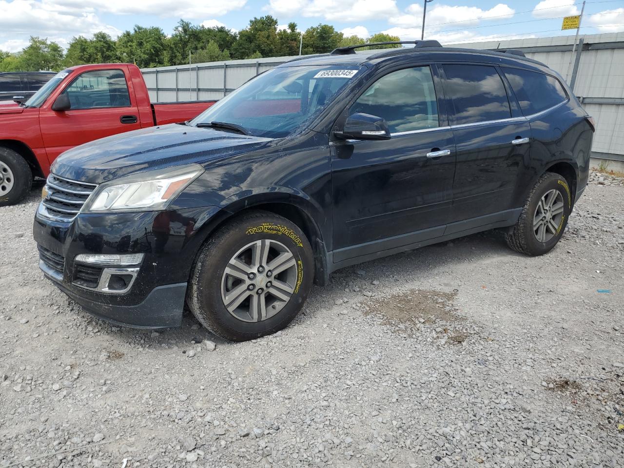 2017 Chevrolet Traverse LT, VIN 1GNKVGKD2HJ120446 — Side