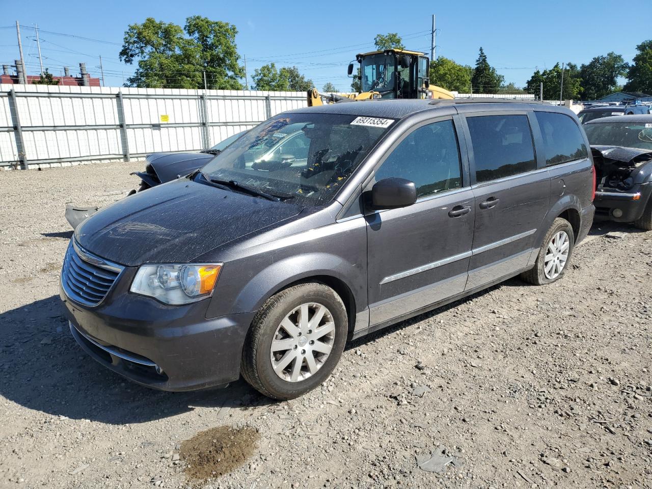 2016 Chrysler Town & Country Touring, VIN 2C4RC1BG1GR156305 — Missing or altered VIN