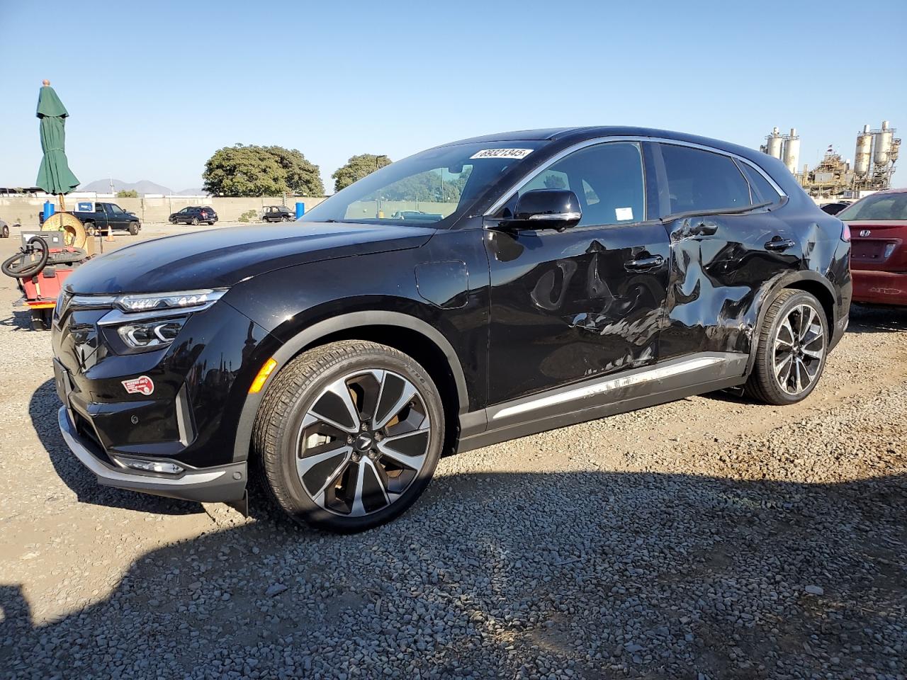 2023 VinFast VF 8 Plus, VIN RLLV1AFA3PH003209 — Side