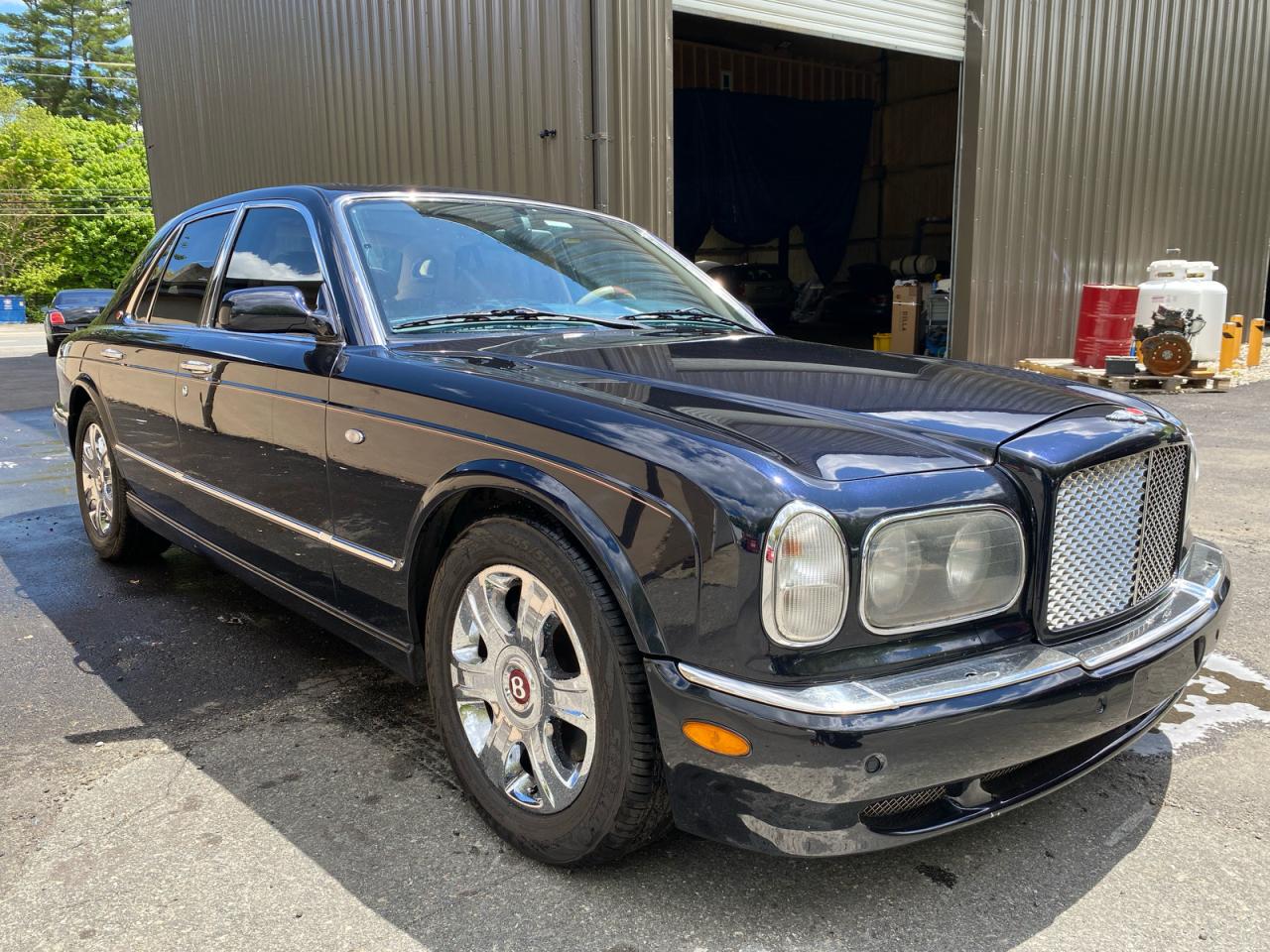 2002 Bentley Arnage, VIN SCBLC31E62CX08029 — Auction photo