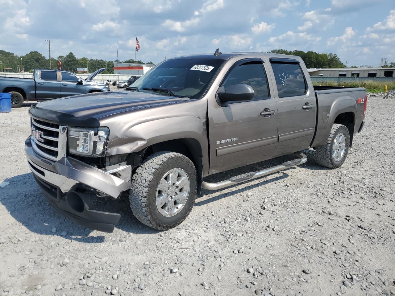 2013 GMC Sierra 1500 SLT, VIN 3GTP2WE79DG125341 — Front end
