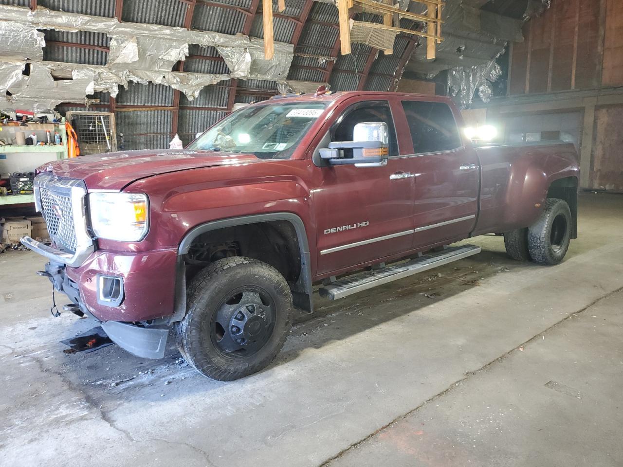 2016 GMC Sierra 3500HD Denali, VIN 1GT42YE88GF245063 — Front end