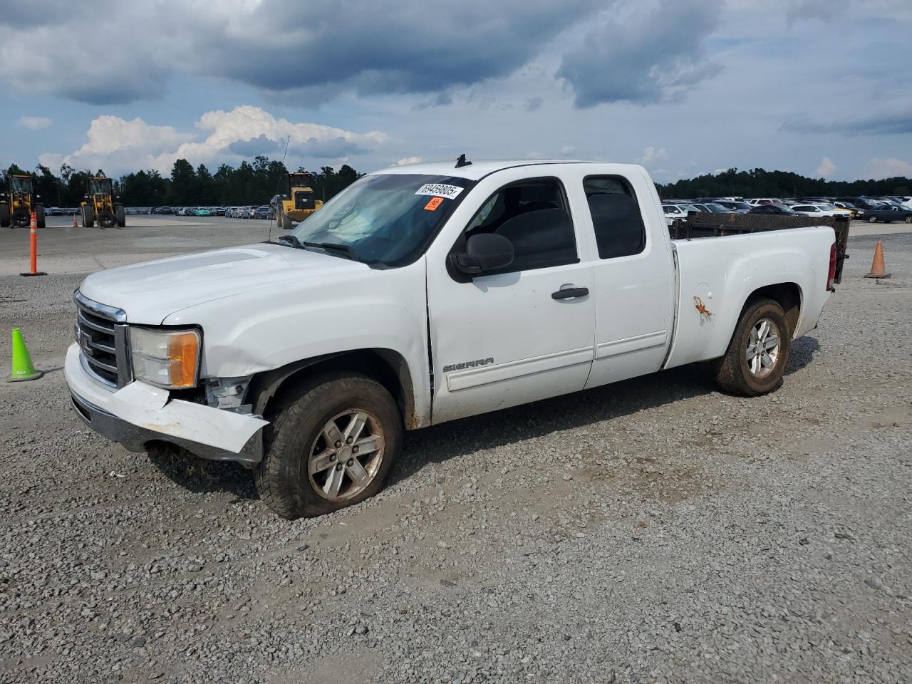 2013 GMC Sierra 1500 SLE, VIN 1GTR1VE03DZ173717 — All over