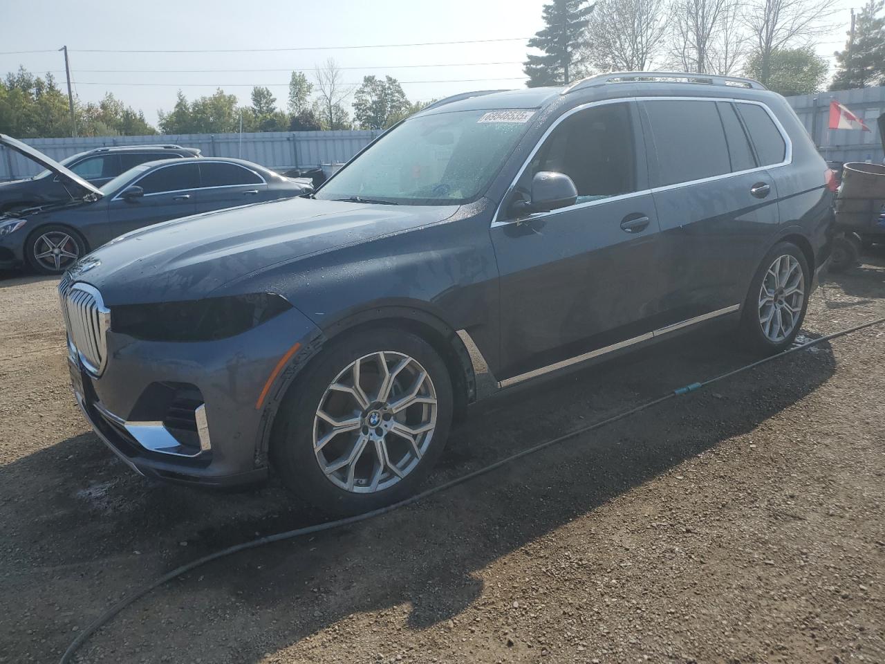 2020 BMW X7 xDrive40i, VIN 5UXCW2C05L9C10856 — Engine fire