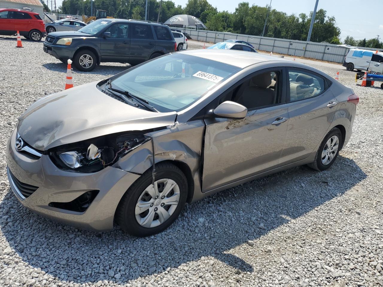 2016 Hyundai Elantra SE, VIN 5NPDH4AE1GH767185 — Front end