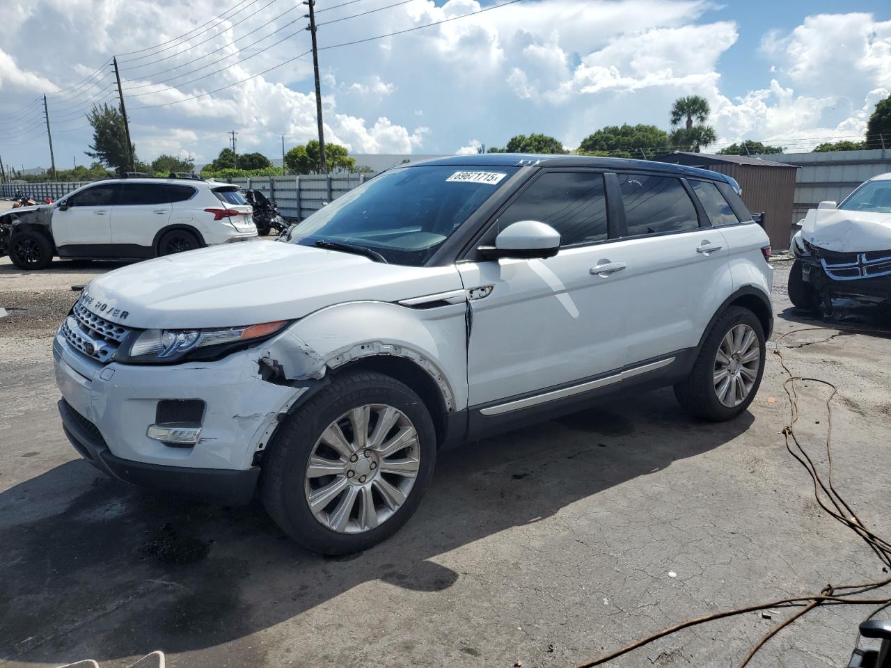 2015 Land Rover Range Rover Evoque Prestige, VIN SALVV2BG0FH037288 — Side
