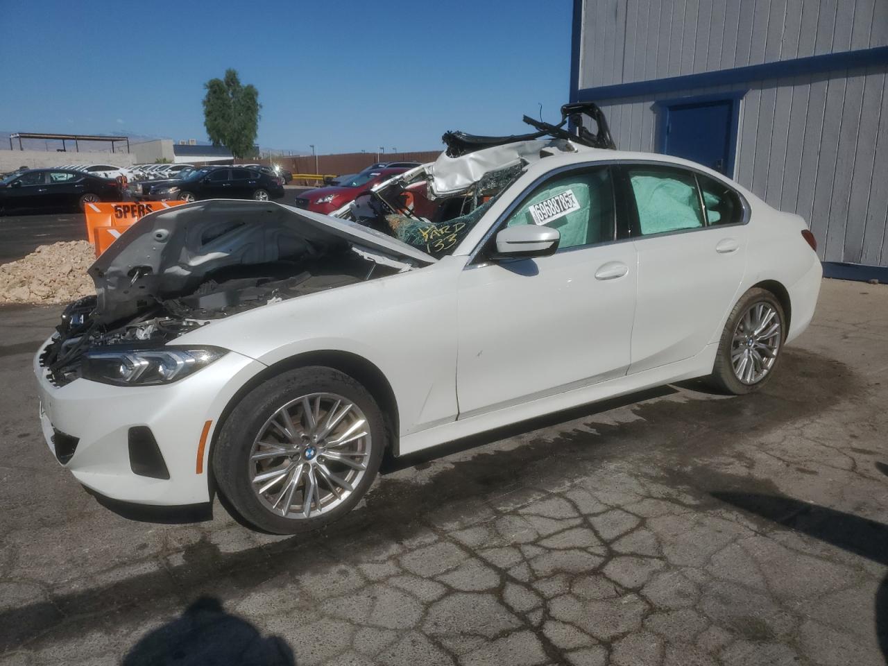 2024 BMW 3 Series 330i, VIN 3MW69FF09R8D87755 — Крыша