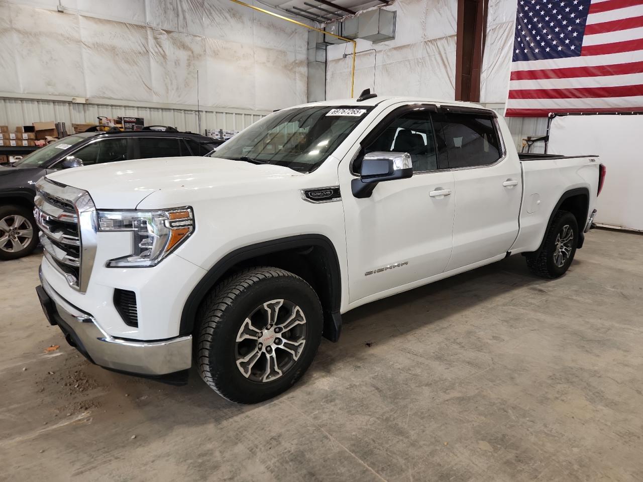 2020 GMC Sierra 1500 SLE, VIN 1GTU9BED2LZ314831 — Крыша
