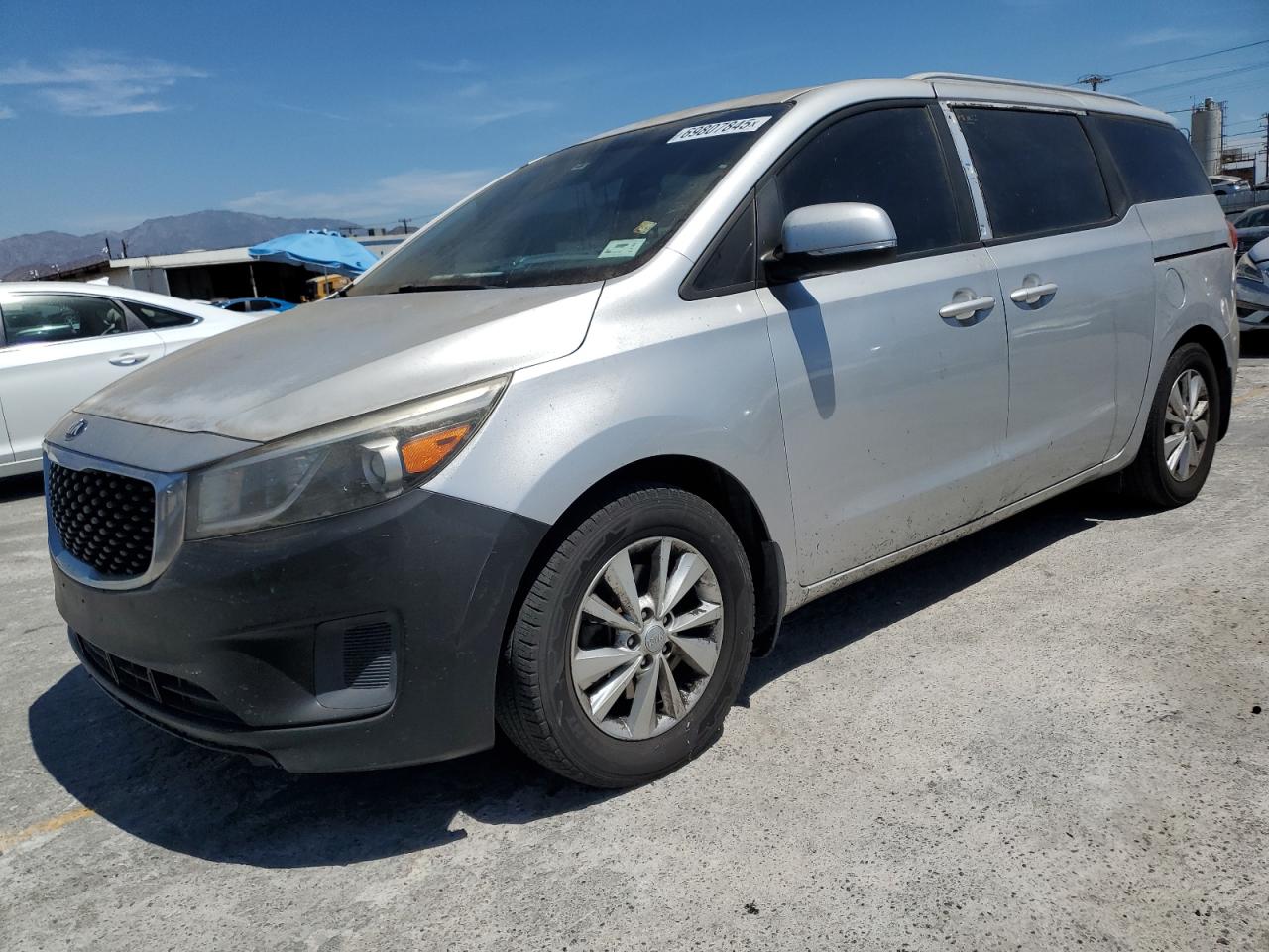2016 Kia Sedona LX, VIN KNDMB5C11G6162952 — Частичный ремонт