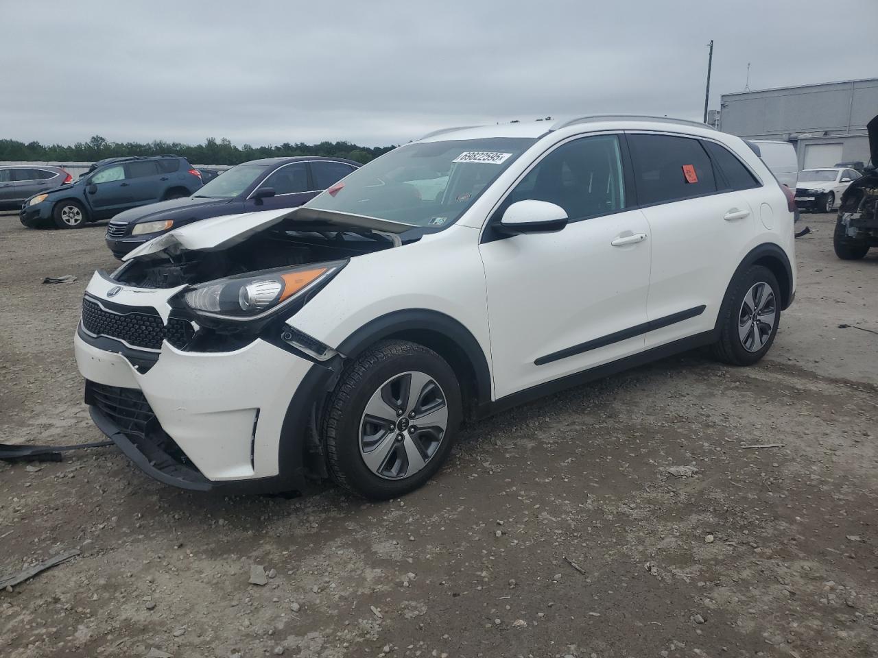 2018 Kia Niro LX, VIN KNDCB3LC0J5210357 — Front end