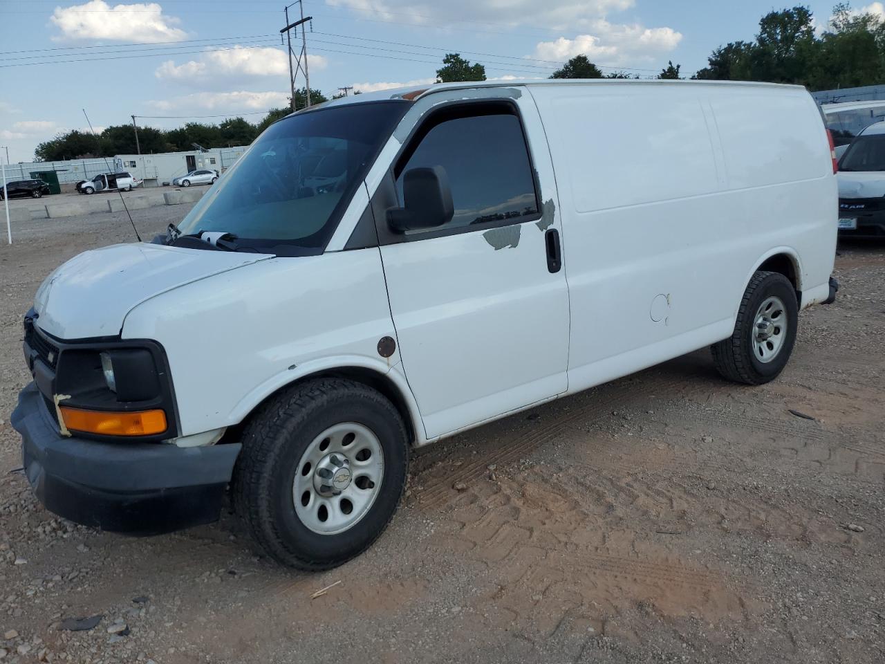 2011 Chevrolet Express G1500, VIN 1GCSGAF43B1183007 — Front end