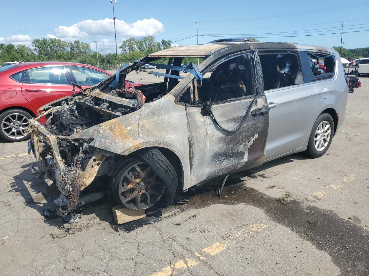 2017 Chrysler Pacifica LX, VIN 2C4RC1CG3HR502774 — Engine fire