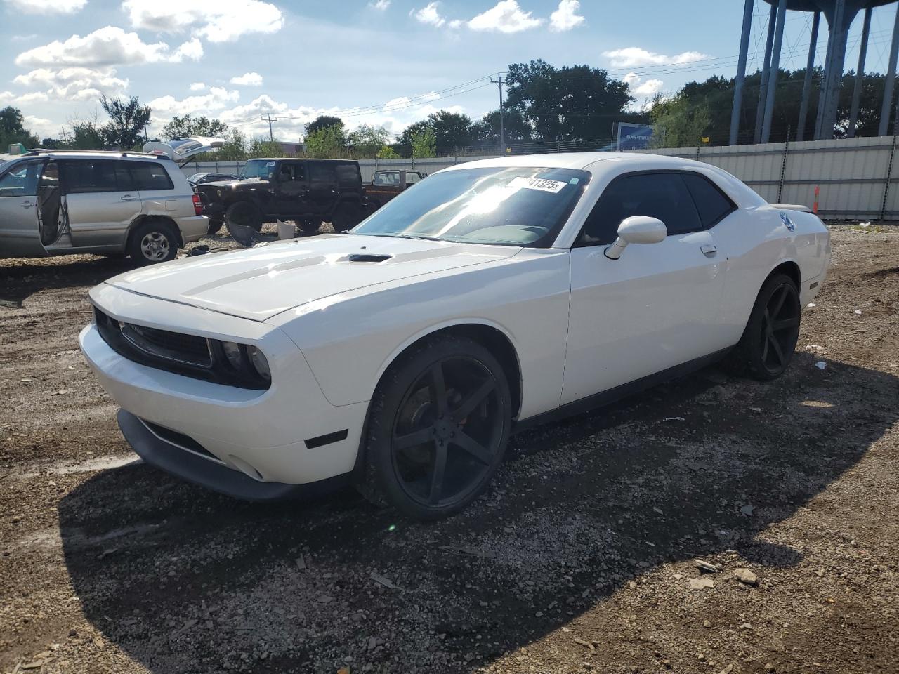 2014 Dodge Challenger SXT, VIN 2C3CDYAG9EH126909 — Water / flood