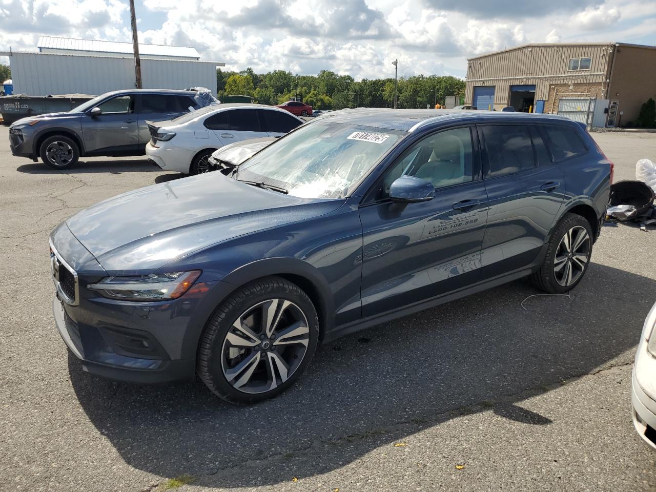 2024 Volvo V60 Plus, VIN YV4L12WY0R2140356 — Side