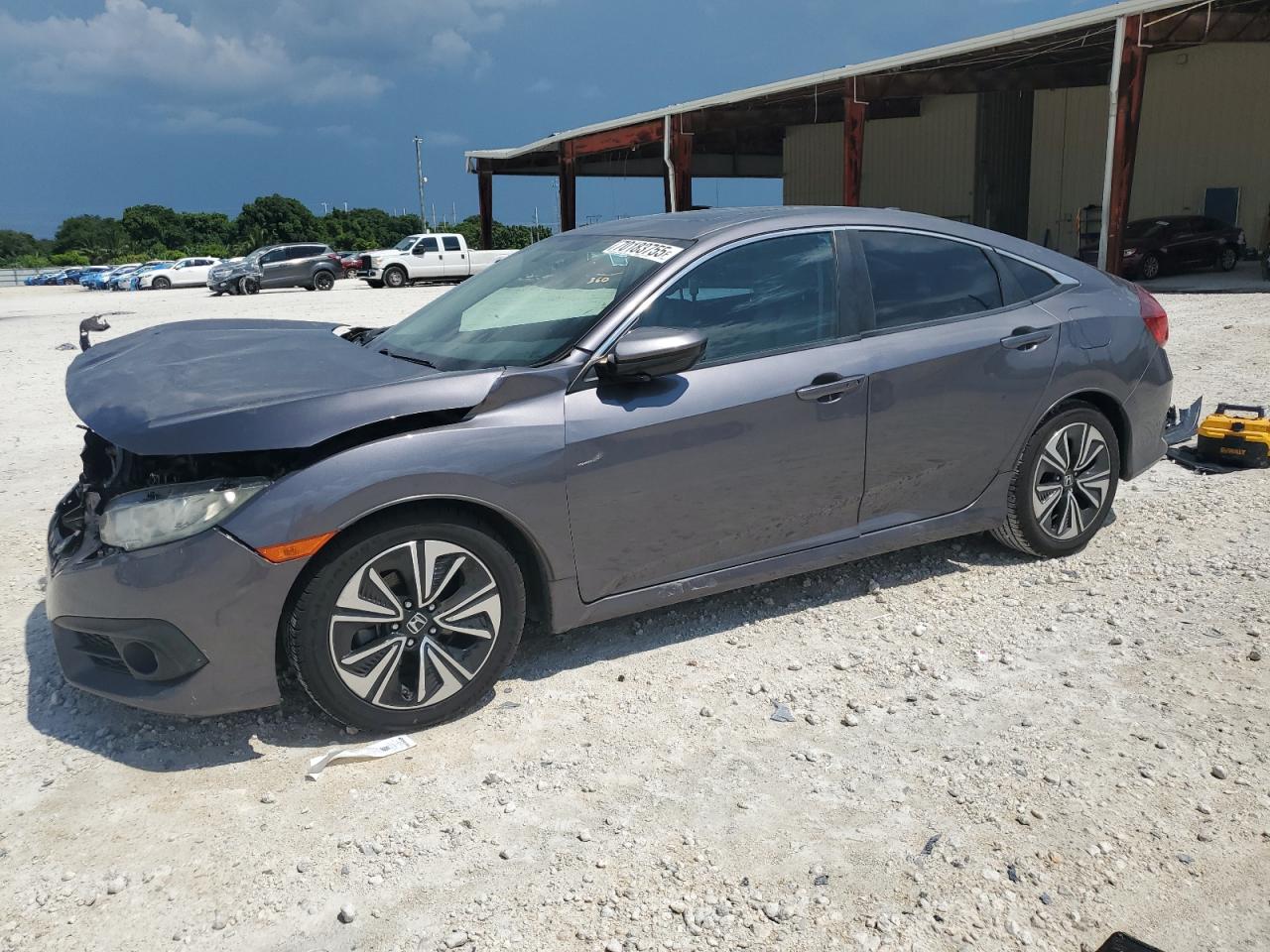 2016 Honda Civic EX-T, VIN 2HGFC1F37GH632395 — Frame damage