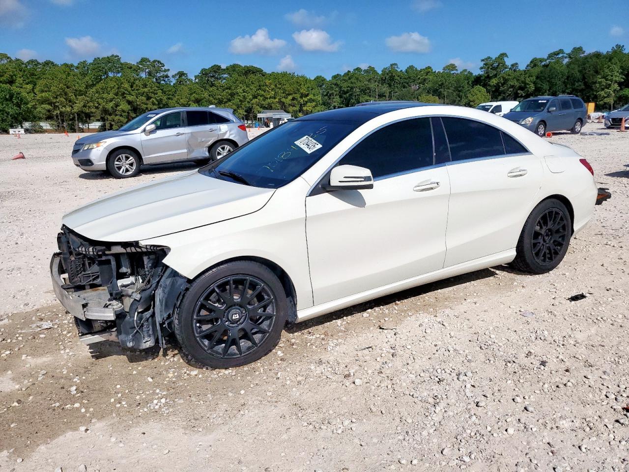 2015 Mercedes-Benz CLA 250, VIN WDDSJ4EB3FN179952 — Auction photo
