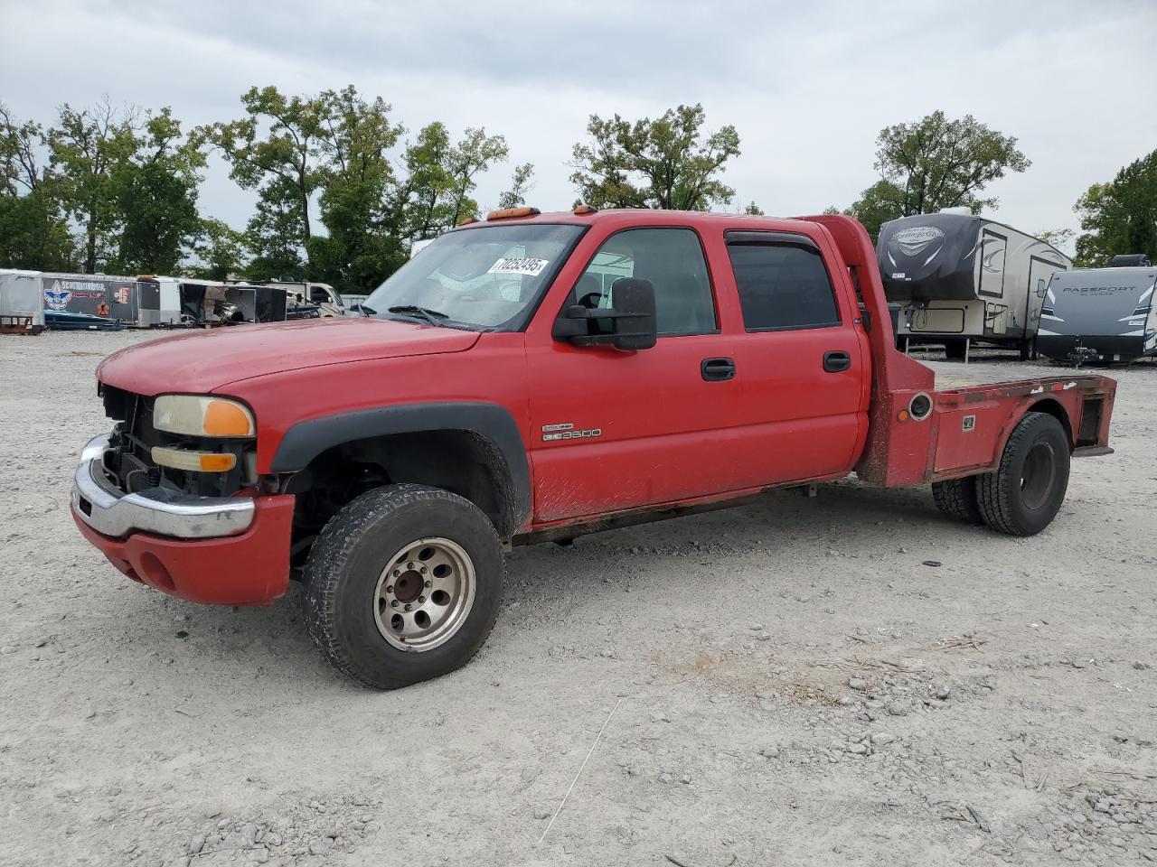 2006 GMC Sierra 3500 DRW SLE1, VIN 1GTJK33D06F167396 — Front end