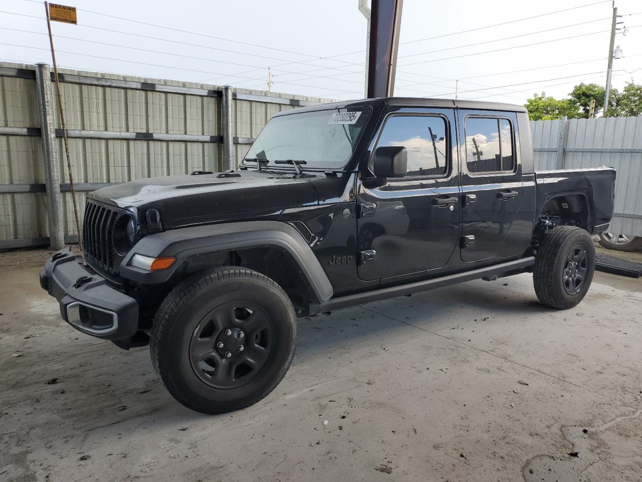 2023 Jeep Gladiator Willys, VIN 1C6HJTAG6PL567990 — Rear end