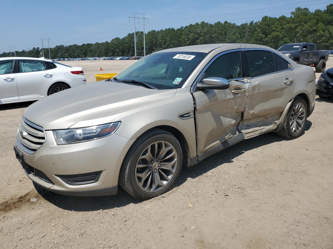2017 Ford Taurus Limited, VIN 1FAHP2F84HG113983 — Side
