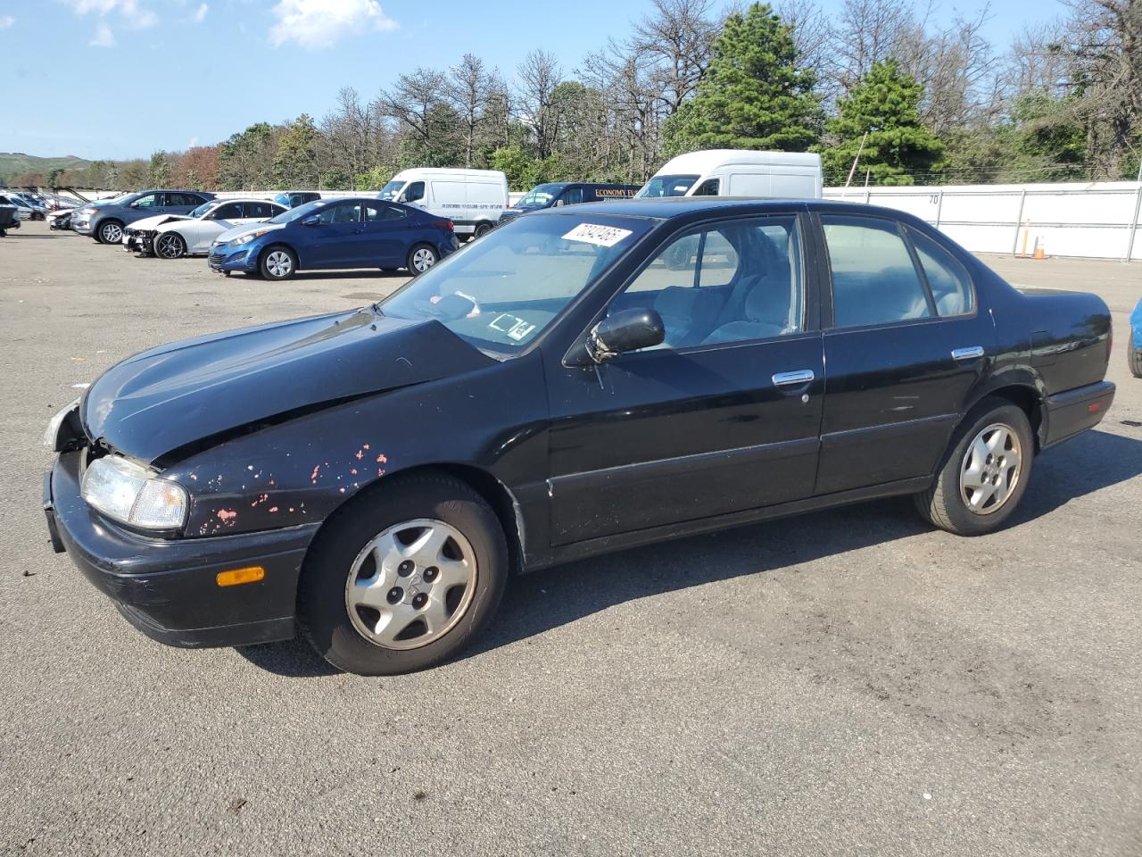 1995 Infiniti G20, VIN JNKCP01D9ST515315 — Front end