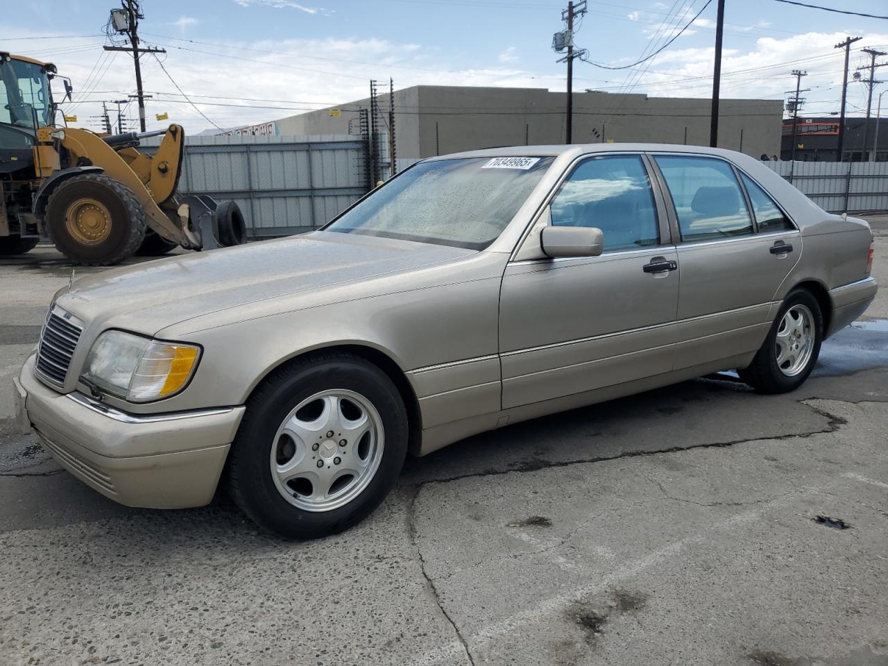 1999 Mercedes-Benz S 320/430/500, VIN WDBGA43G2XA421698 — Minor dents and scratches