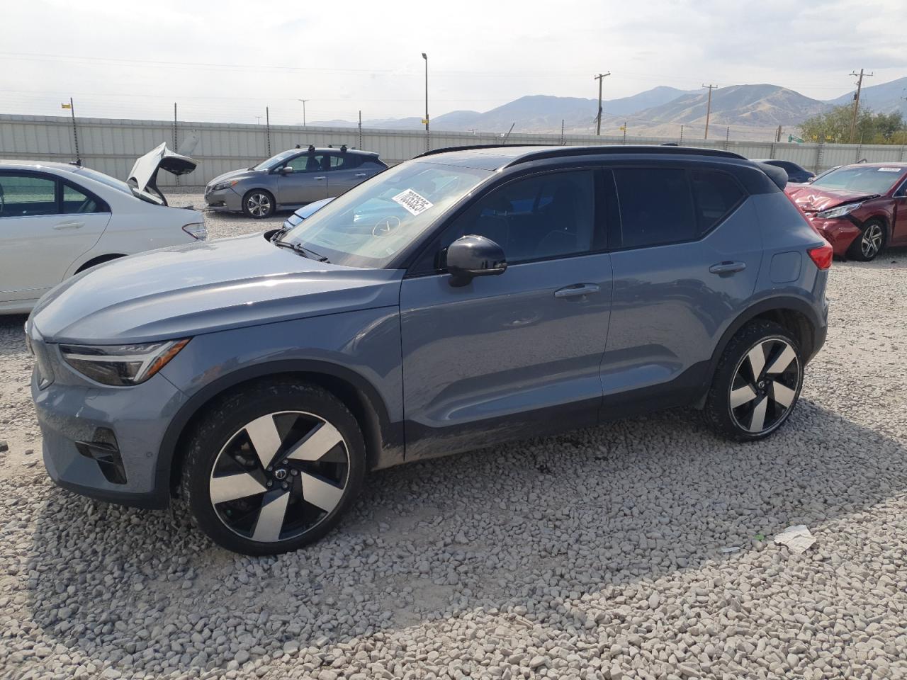 2023 Volvo XC40 Ultimate, VIN YV4ED3UM6P2990737 — Обычный износ