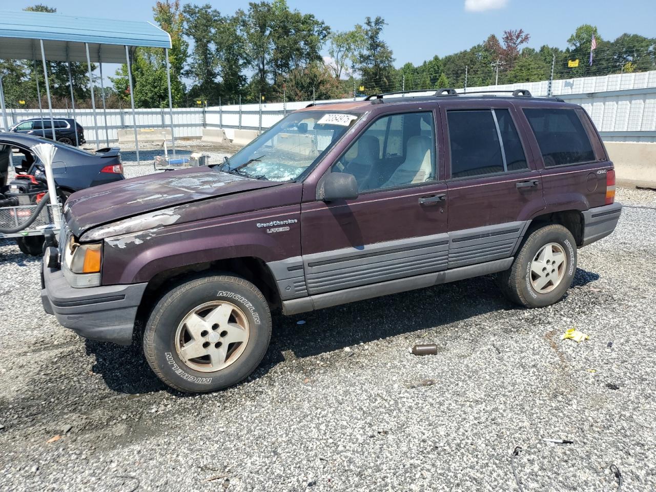 1995 Jeep Grand Cherokee Laredo, VIN 1J4GZ58S0SC749643 — Engine fire