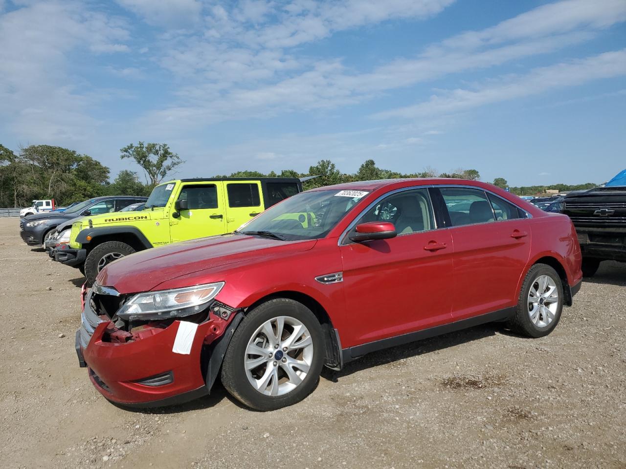 2011 Ford Taurus SEL, VIN 1FAHP2EW6BG140450 — Front end