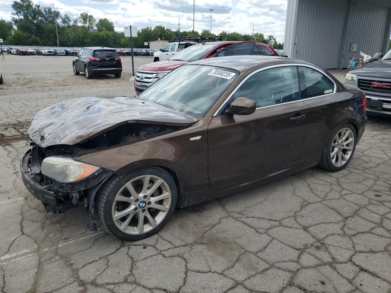2012 BMW 1 Series 135i, VIN WBAUC9C58CVM12403 — Front end