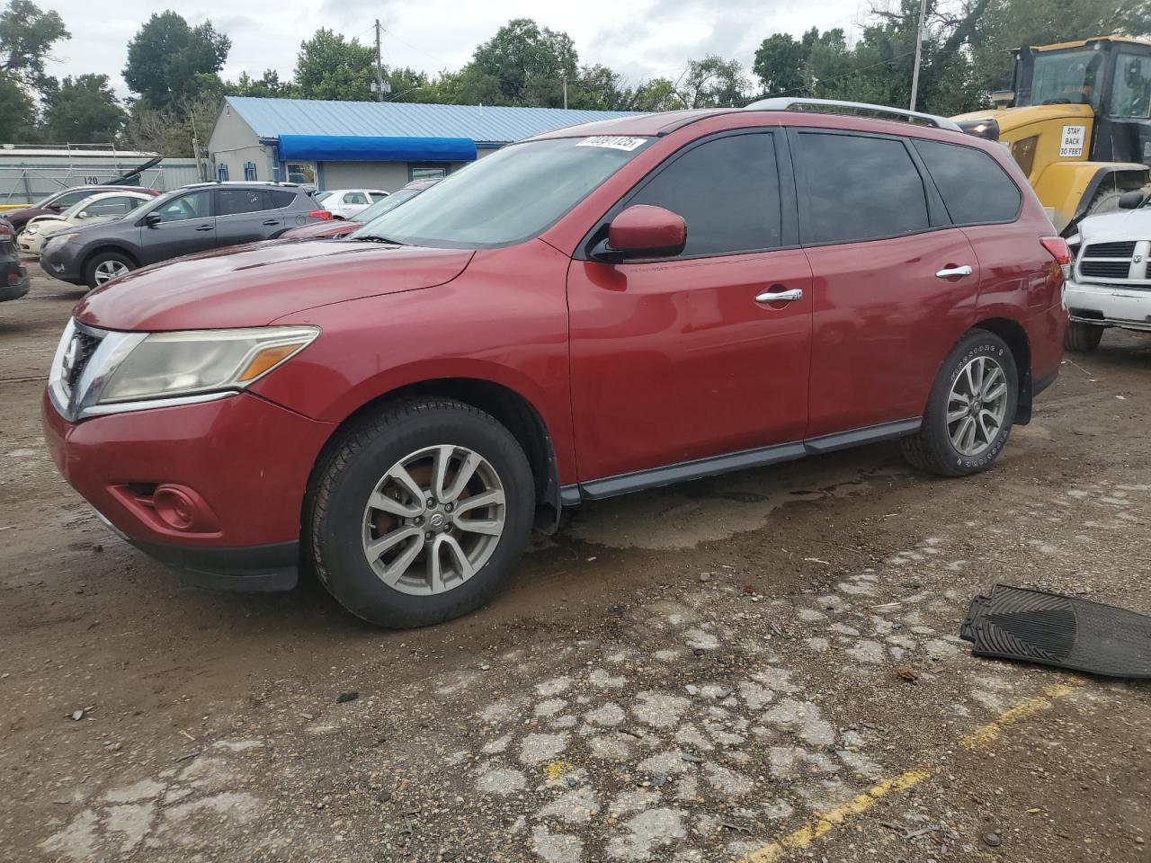 2014 Nissan Pathfinder SV, VIN 5N1AR2MN2EC711809 — Auction photo