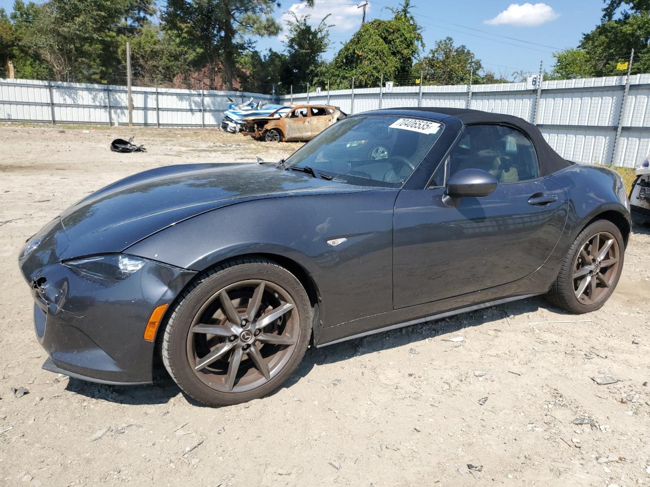 2016 Mazda MX-5 Miata Grand Touring, VIN JM1NDAD78G0117018 — Front end