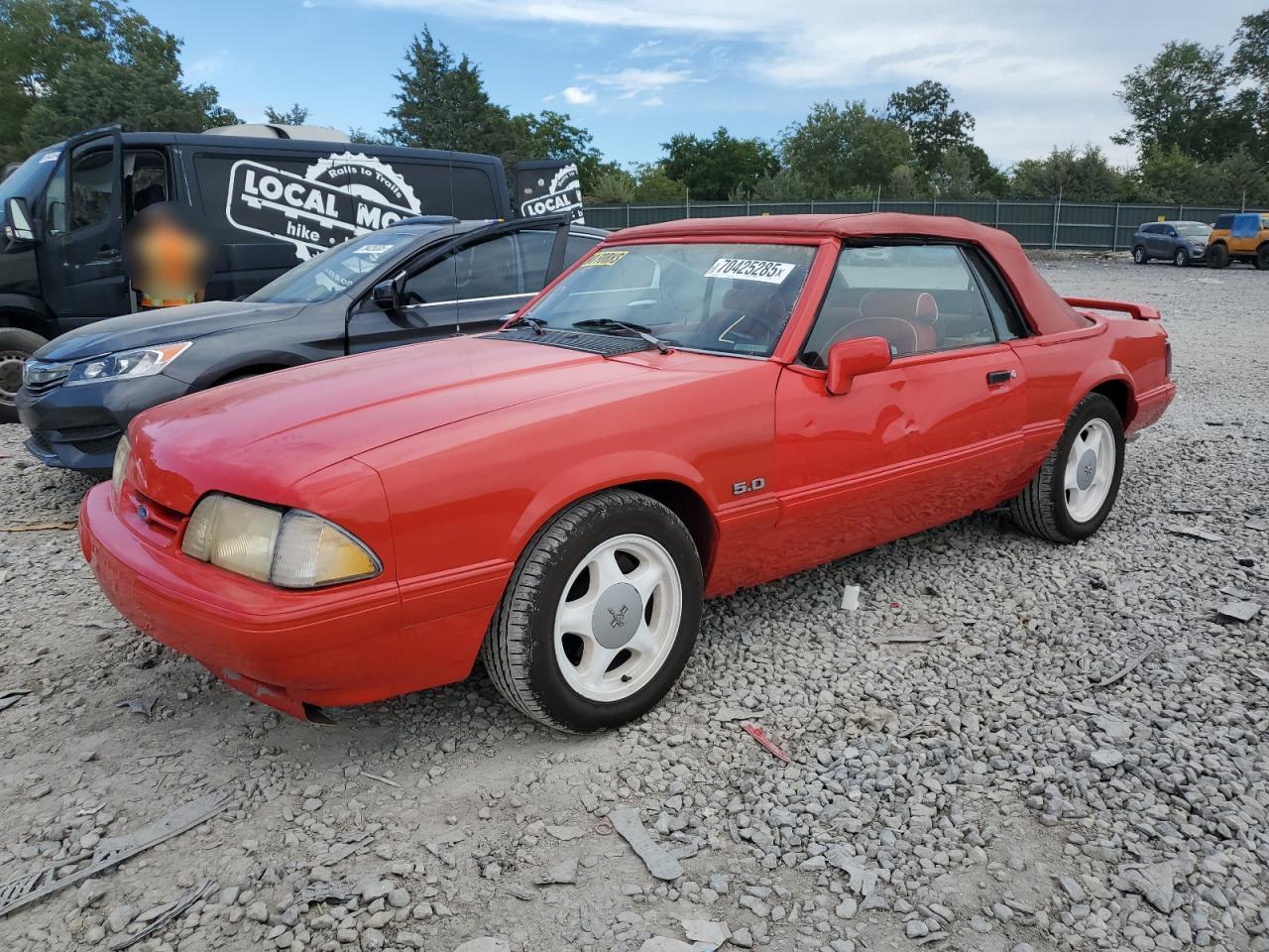 1992 Ford Mustang LX Sport, VIN 1FACP44E2NF173521 — Side
