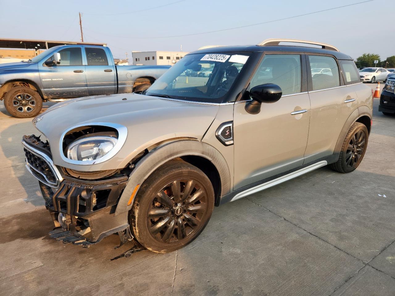 2020 MINI Countryman Cooper S, VIN WMZYW7C04L3L63328 — Front end