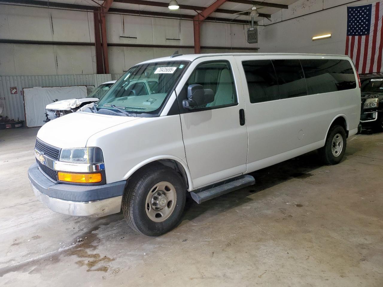 2020 Chevrolet Express Passenger LT, VIN 1GAZGPFG1L1215779 — Undercarriage