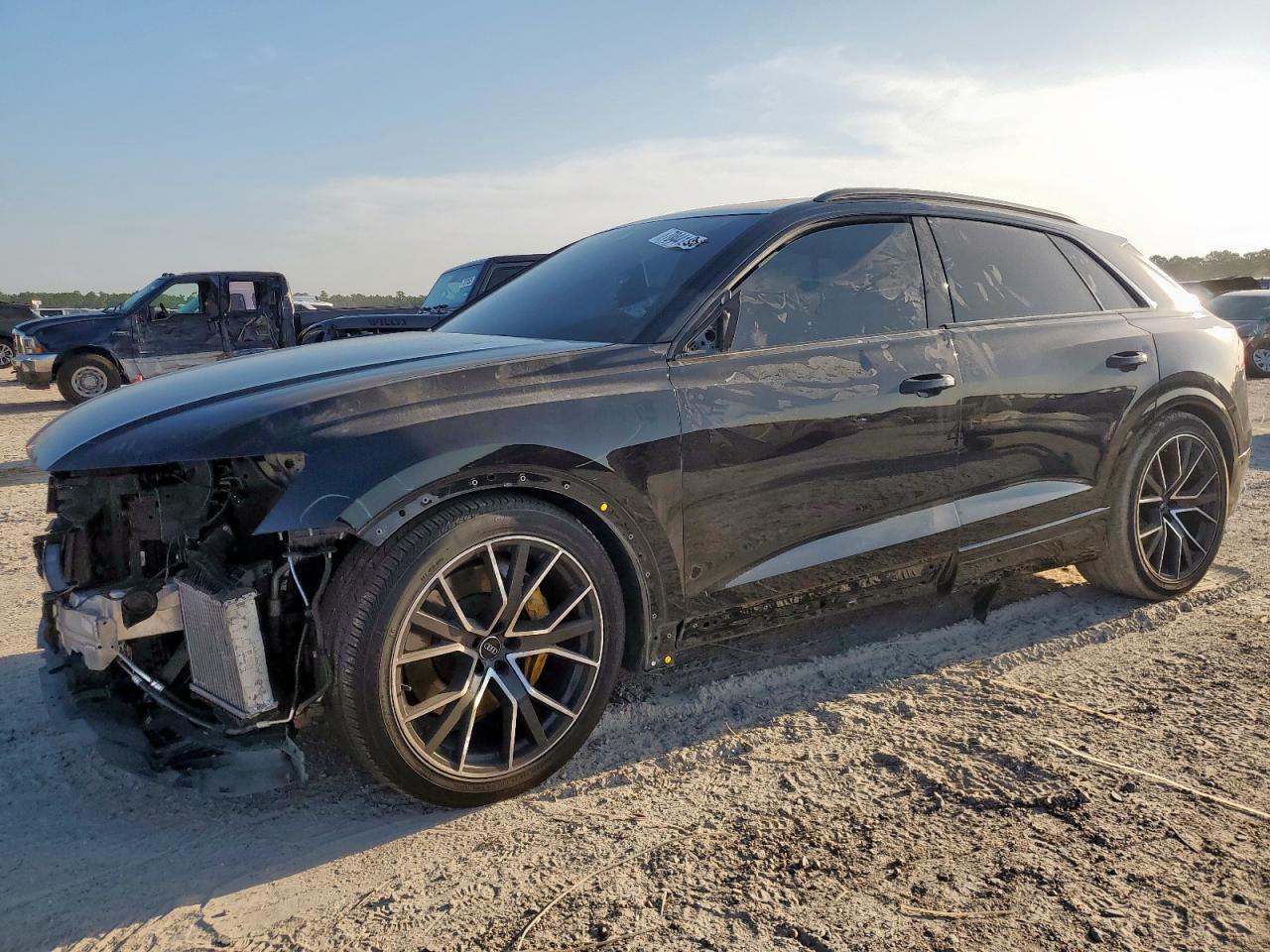 2020 Audi SQ8 Prestige, VIN WA1CWAF11LD023005 — Перед