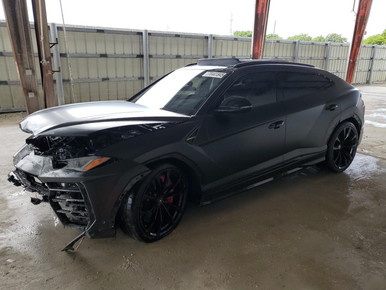 2021 Lamborghini Urus, VIN ZPBUA1ZL5MLA14314 — Front end