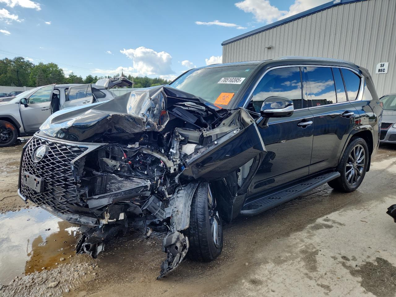2023 Lexus LX 600 F Sport, VIN JTJMB7CX1P4023400 — Front end
