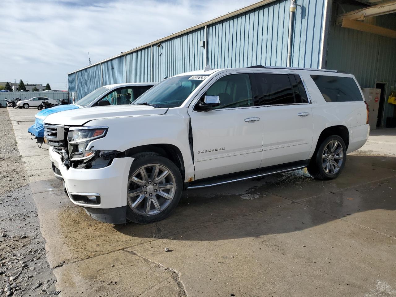 2016 Chevrolet Suburban LTZ, VIN 1GNSKJKC6GR309842 — Front end