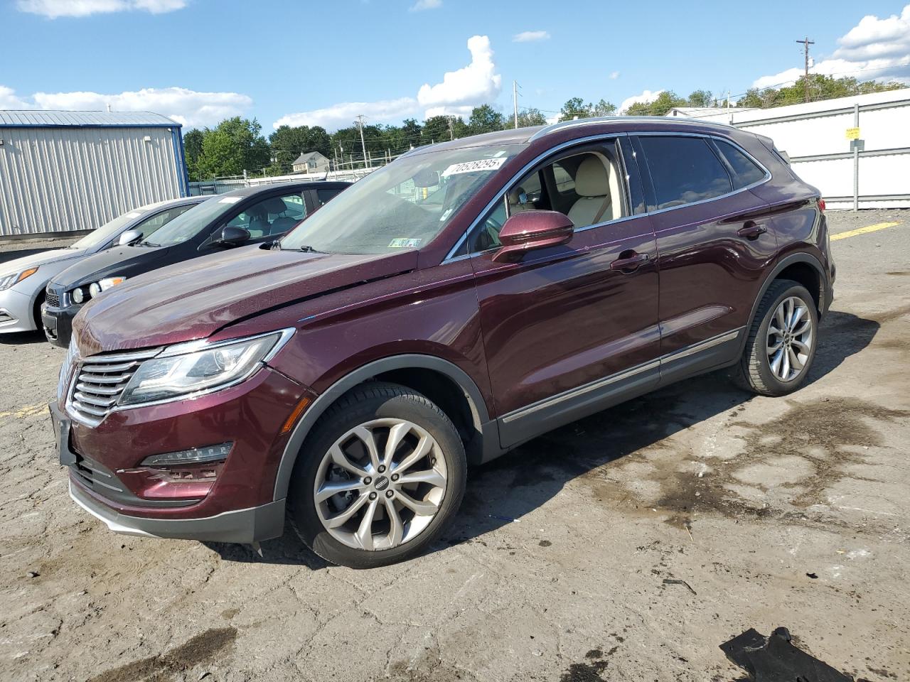 2017 Lincoln MKC Select, VIN 5LMCJ2D95HUL51708 — Фото с аукциона 1 of 15