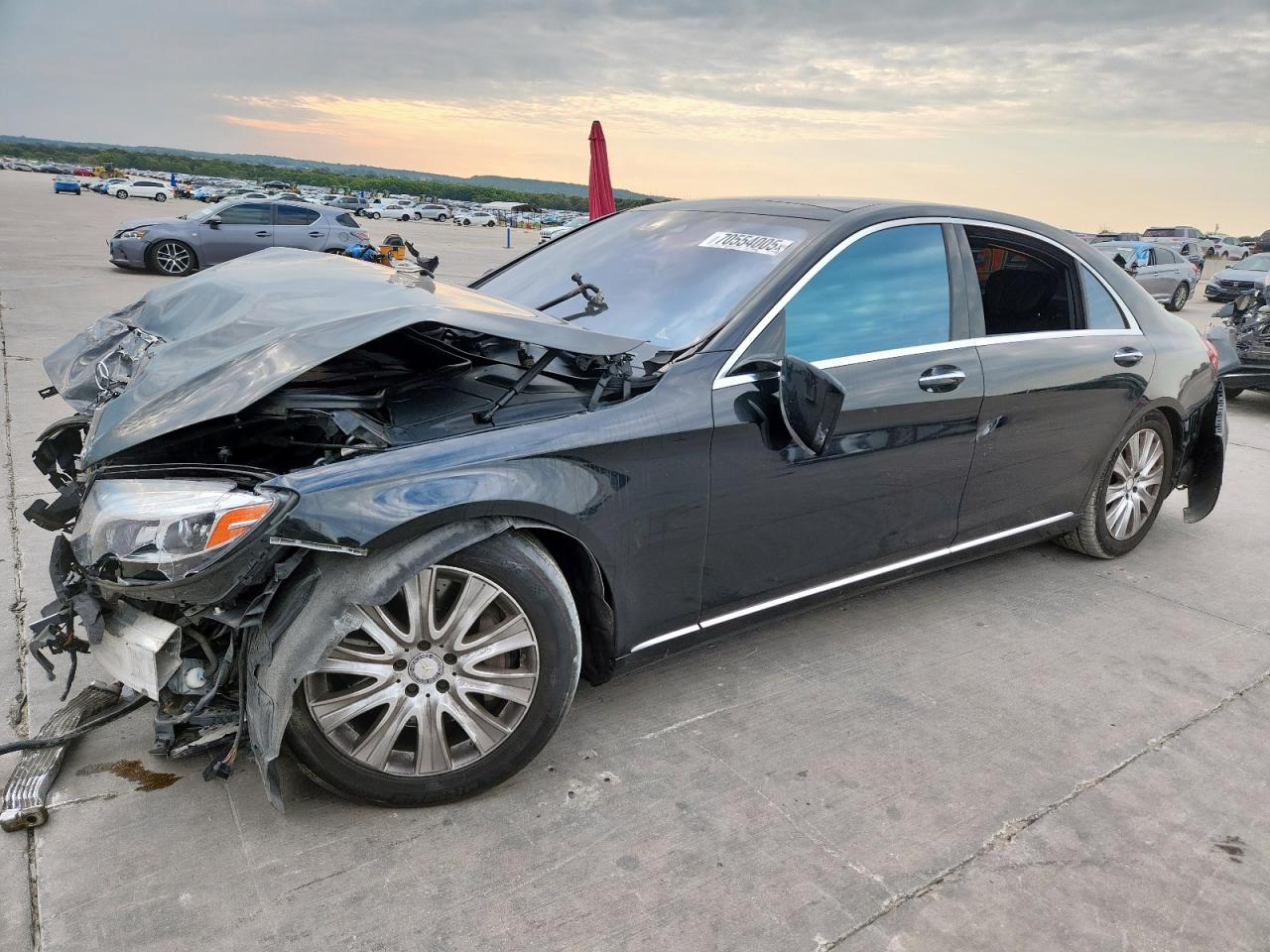 2015 Mercedes-Benz S 550, VIN WDDUG8FB1FA069874 — Front end