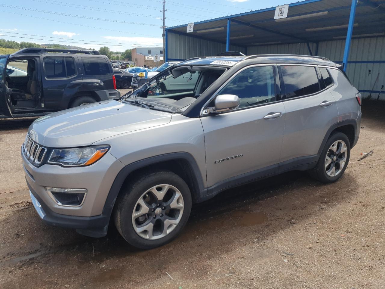 2019 Jeep Compass Limited, VIN 3C4NJDCB8KT767625 — Перед