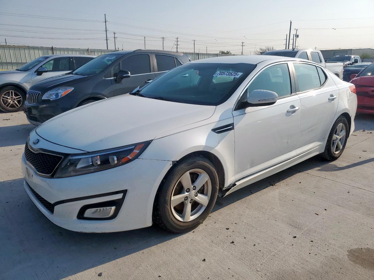 2015 Kia Optima LX, VIN KNAGM4A74F5644955 — Front end