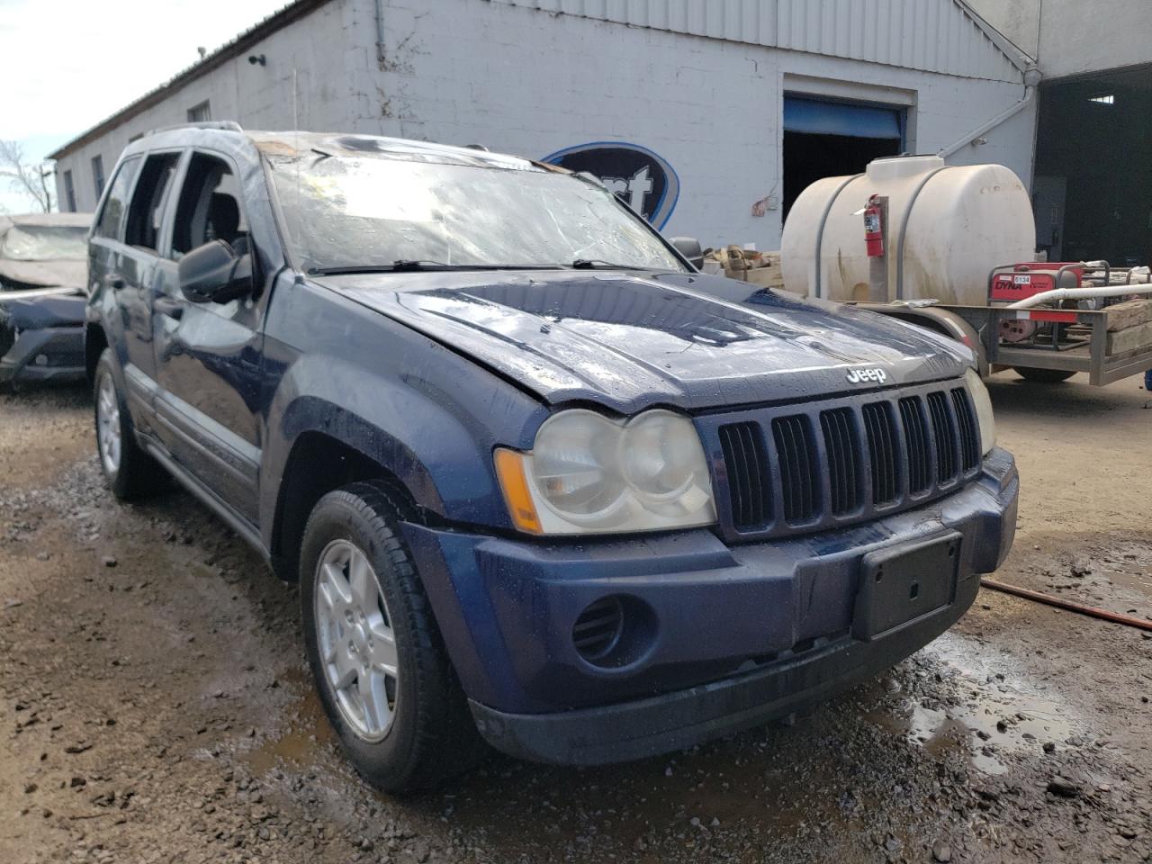 2006 Jeep Grand Cherokee Laredo, VIN 1J4HR48N16C224055 — Rollover
