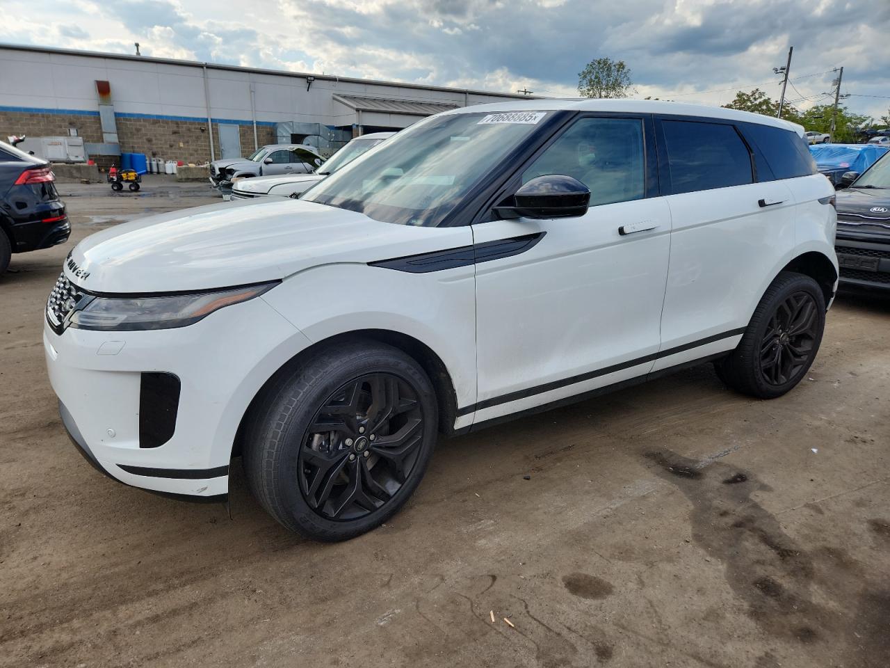 2023 Land Rover Range Rover Evoque SE, VIN SALZP2FX8PH227623 — Auction photo