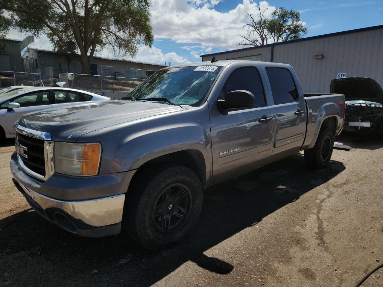 2013 GMC Sierra 1500 SLE, VIN 3GTP1VE0XDG217171 — Rear end